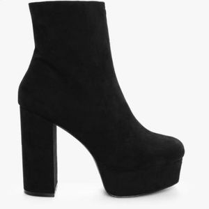 Forever 21 Platform boot